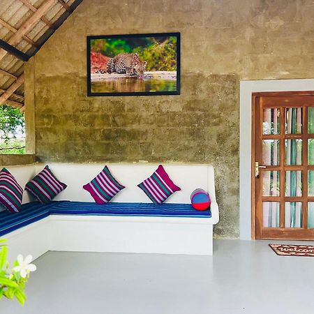 Kingfisher Beach Resort-Yala كيريندا المظهر الخارجي الصورة
